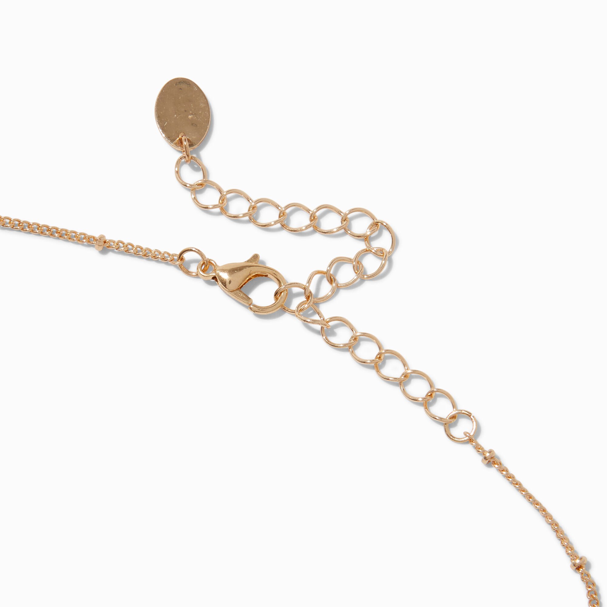 Collier à pendentif avec rose sculptée rose,