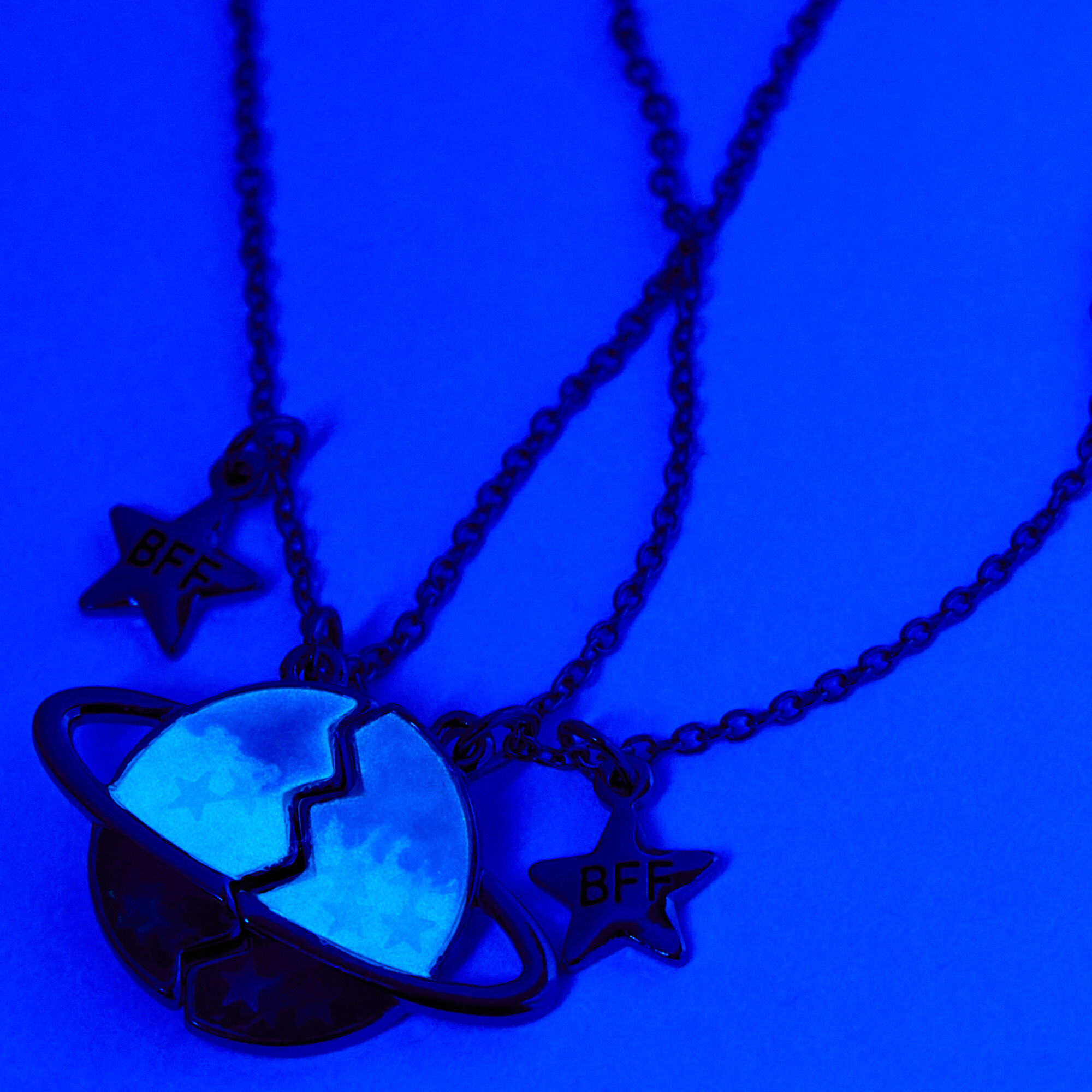 Friendship necklaces shop for 2 claire's