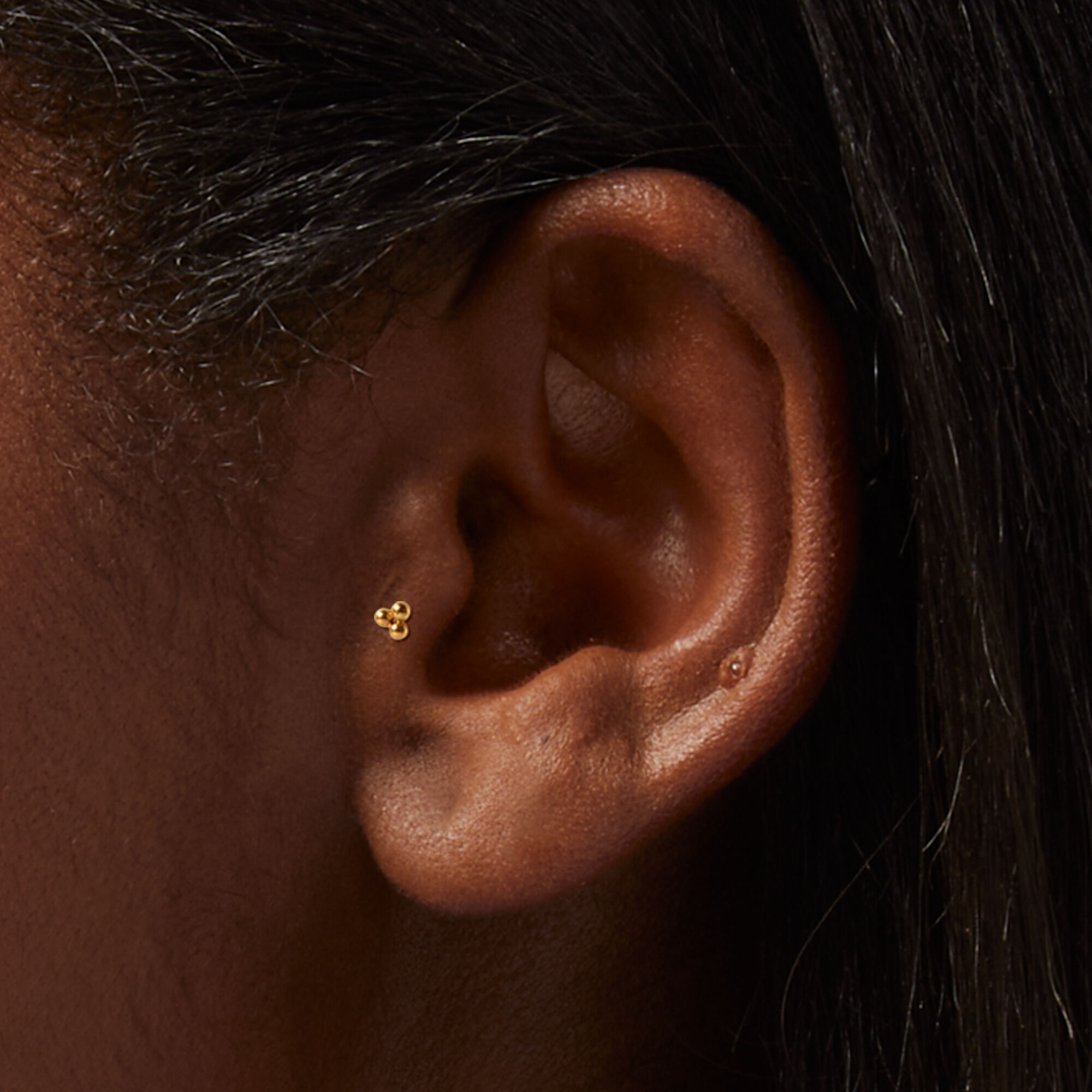 Small tragus earring top