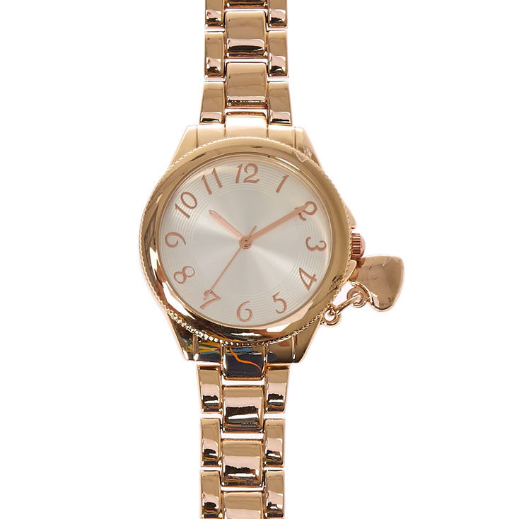 Montre claire's store