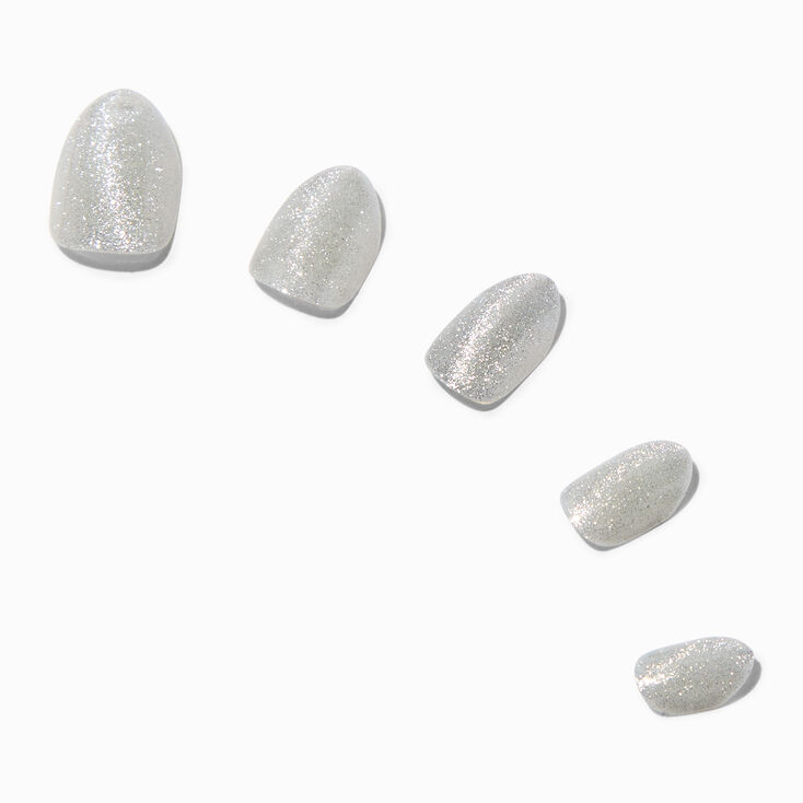 Faux ongles vegan stiletto &oelig;il de chat couleur argent&eacute;e - Lot de 24,