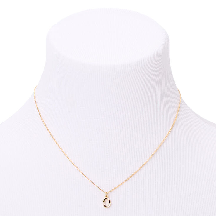 Gold Striped Initial Pendant Necklace - O,