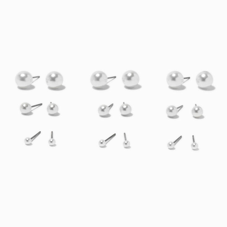 Clous d&rsquo;oreilles de diff&eacute;rentes tailles avec perles d&#39;imitation blancs - Lot de 9,
