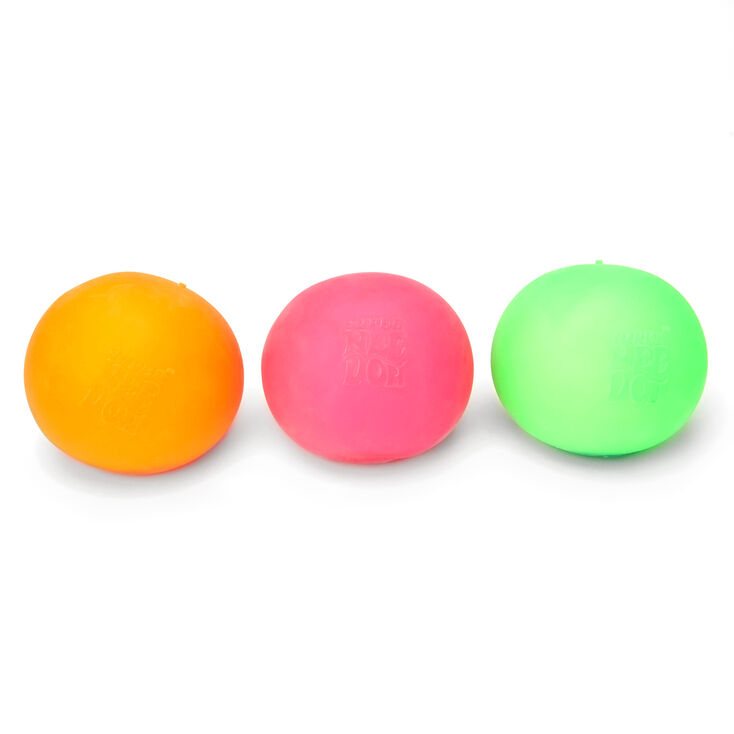 Balle anti-stress Super Nee Doh&trade; - Les mod&egrave;les peuvent varier,