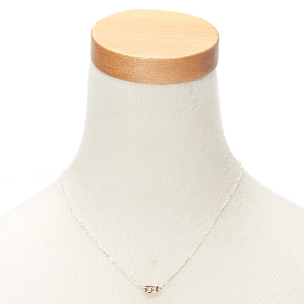 Collier à pendentif initiale B oblique en métaux mixtes,