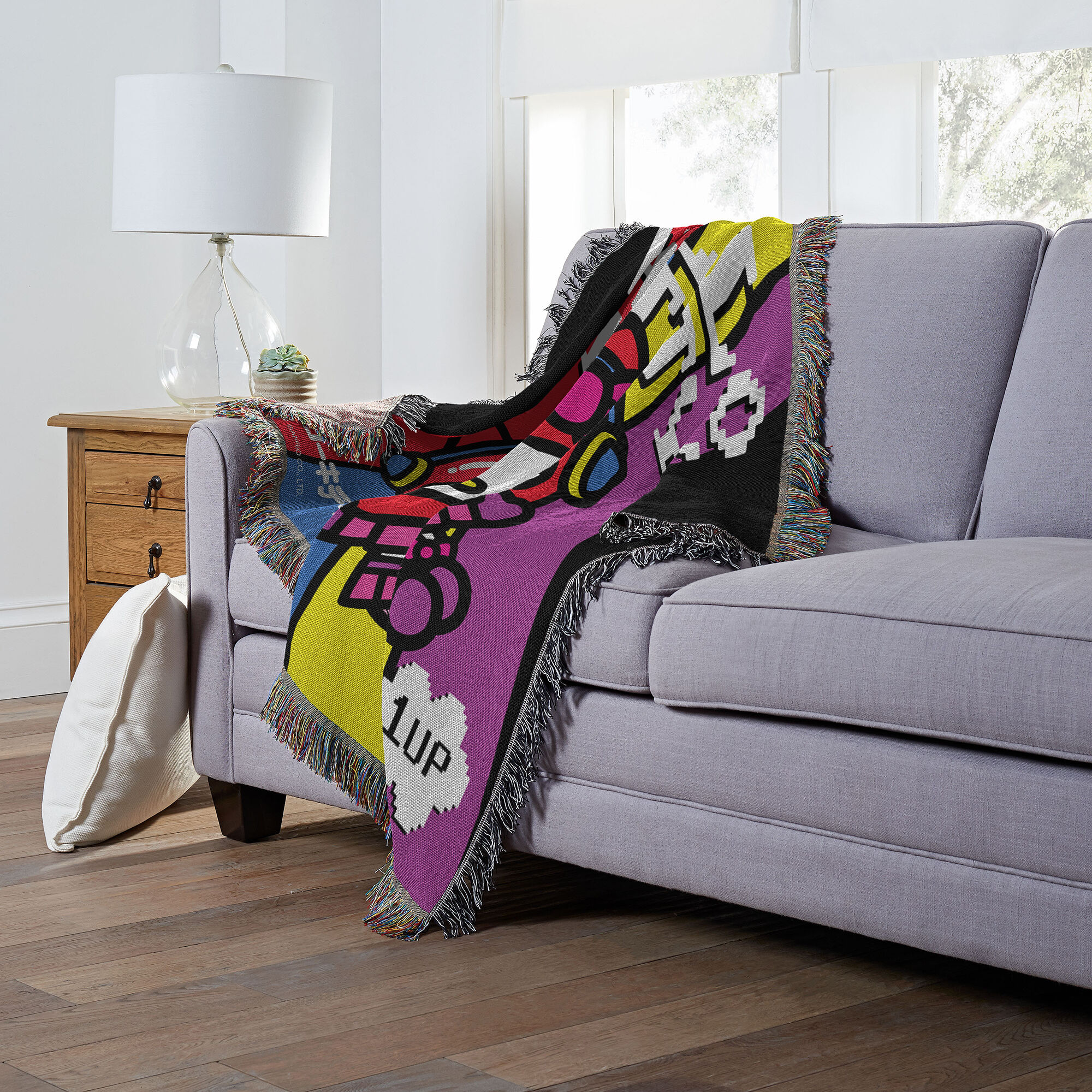 Hello Kitty® Cute Gamer Woven Tapestry Throw (ds)