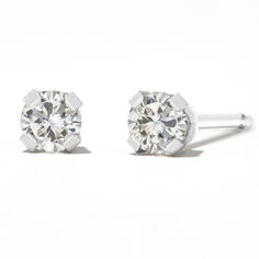 Round Diamond Stud Earrings 1/5 ct tw 14kt White Gold