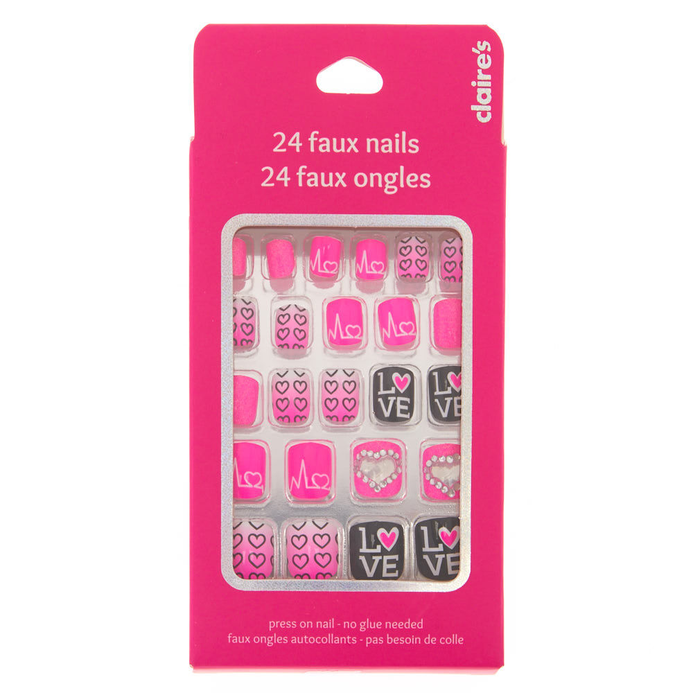 Love False Nails,
