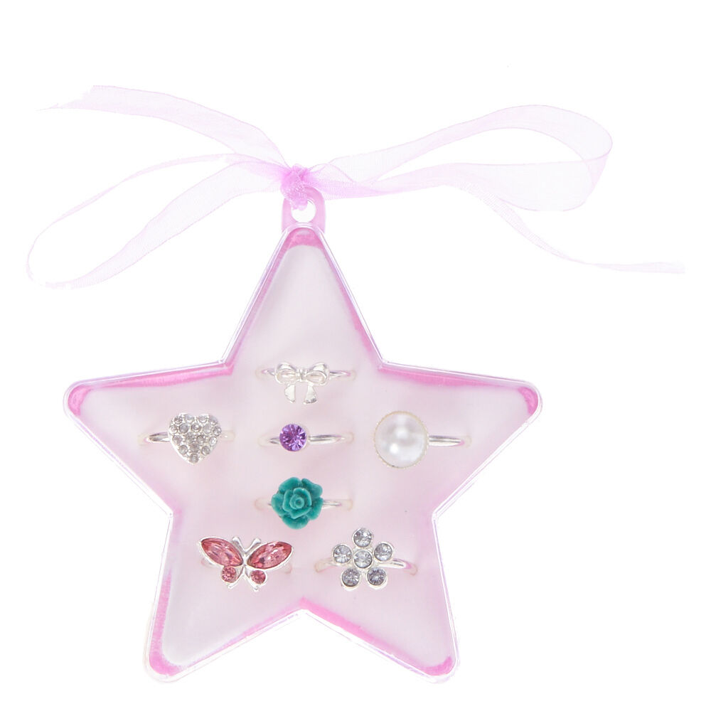 Des bagues pour enfants sales