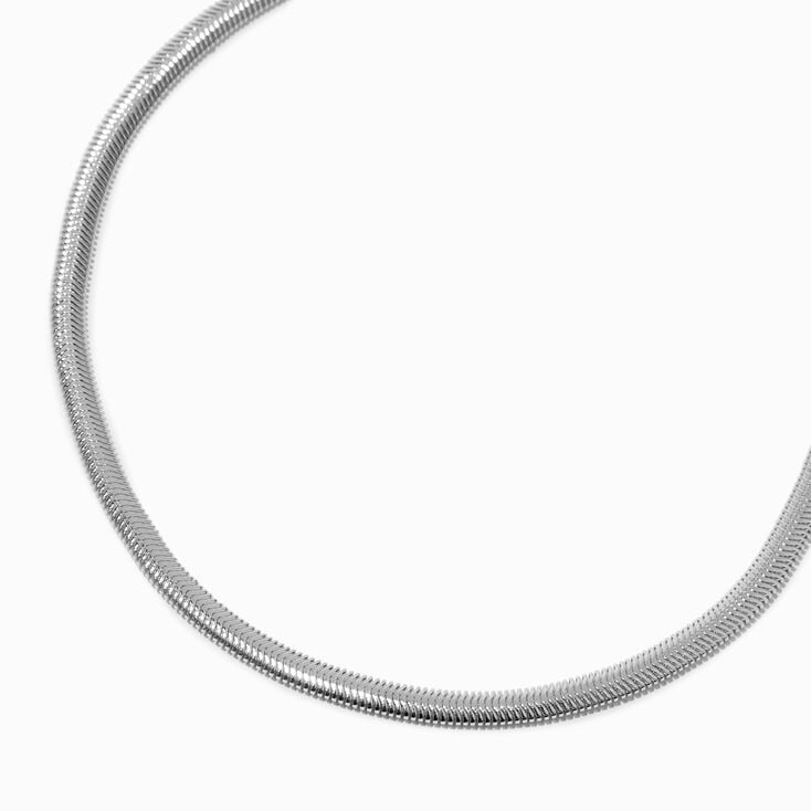 Collier de cha&icirc;ne serpent couleur argent&eacute;e,