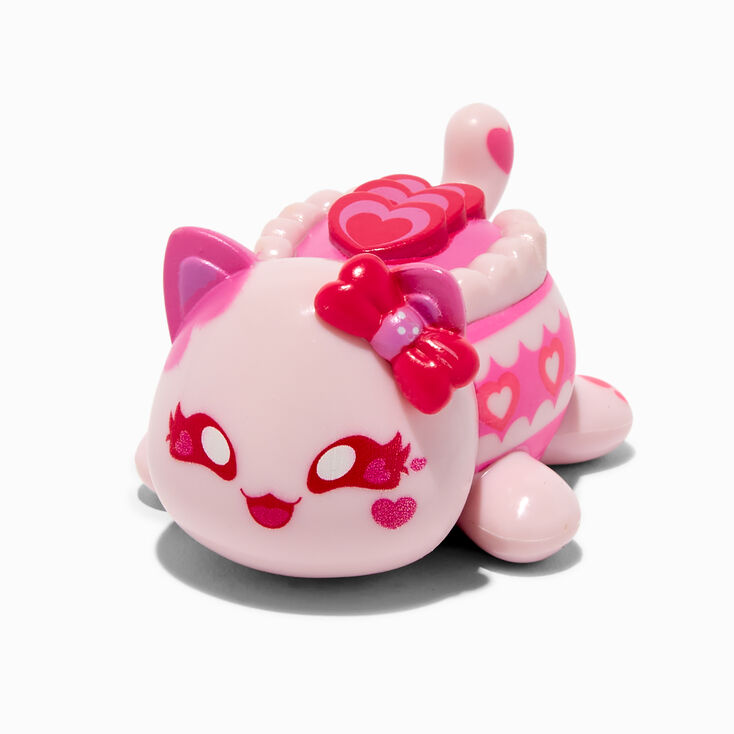 Aphmau&trade; Litter 5 MeeMeows Mystery Figure Blind Bag - Styles Vary,