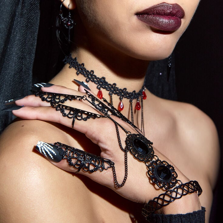 Black Metal Lace Bracelet Ring,