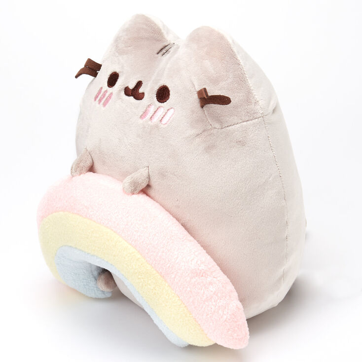 Pusheen&reg; Rainbow Soft Toy &ndash; Grey,