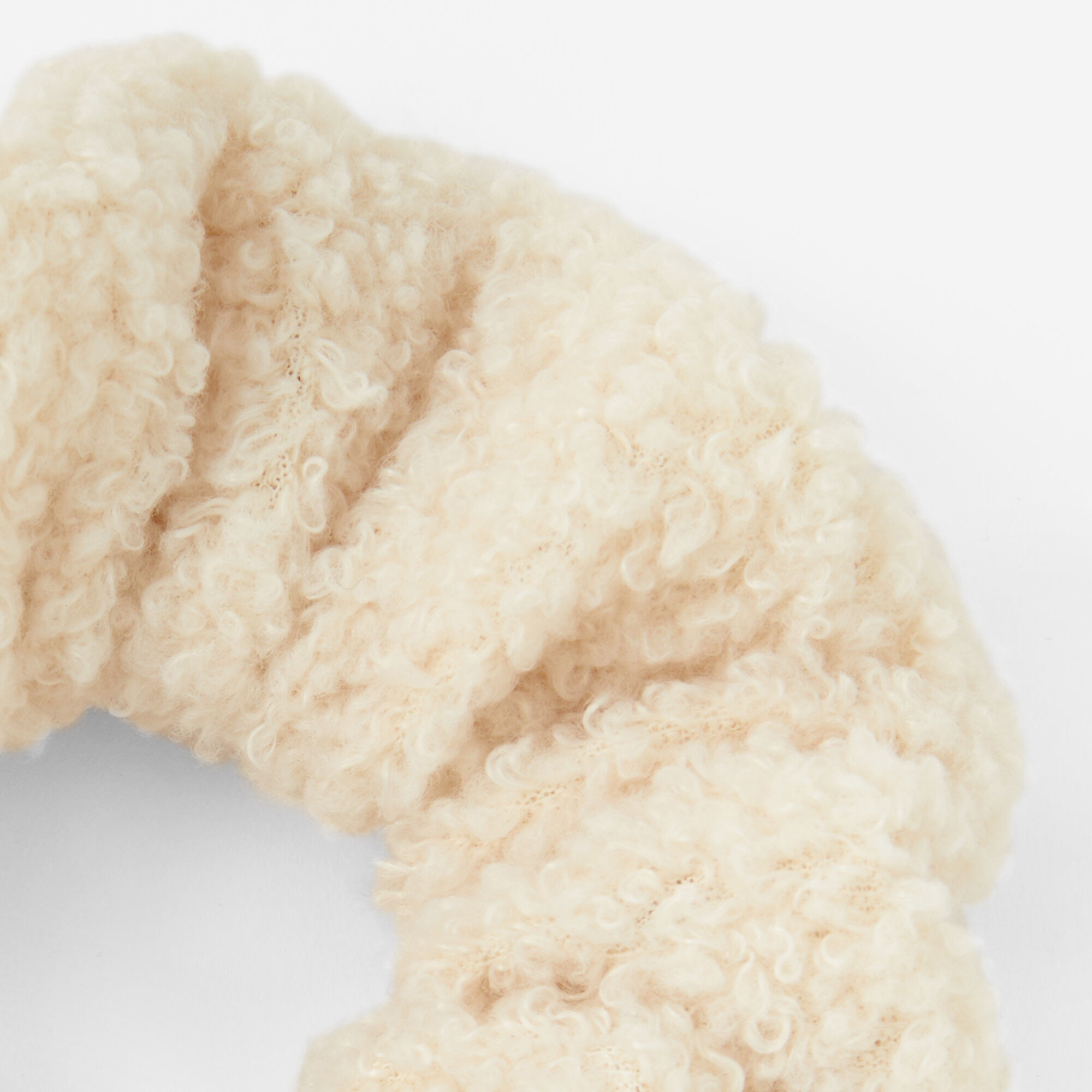 Medium Ivory Teddy Hair Scrunchie,
