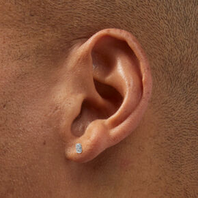 Clous d&rsquo;oreilles duo de diamants de laboratoire poids total 1/10 carats couleur argent&eacute;e C&nbsp;LUXE by Claire&rsquo;s,