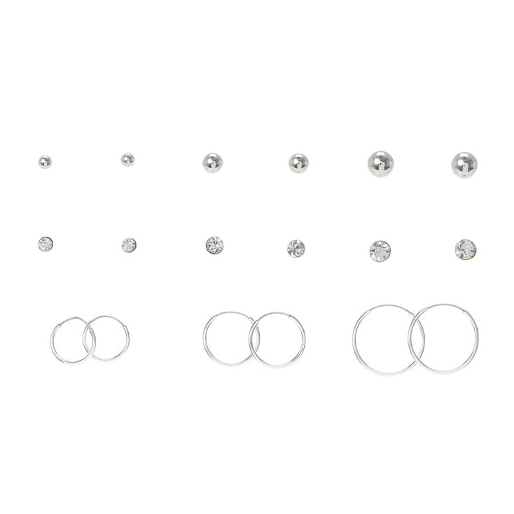 Lot de 9 paires de clous d&#39;oreilles et cr&eacute;oles couleur argent&eacute;s,