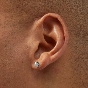 Clous d&rsquo;oreilles superposables g&eacute;om&eacute;triques de petite taille couleur argent&eacute;e - Lot de 3,