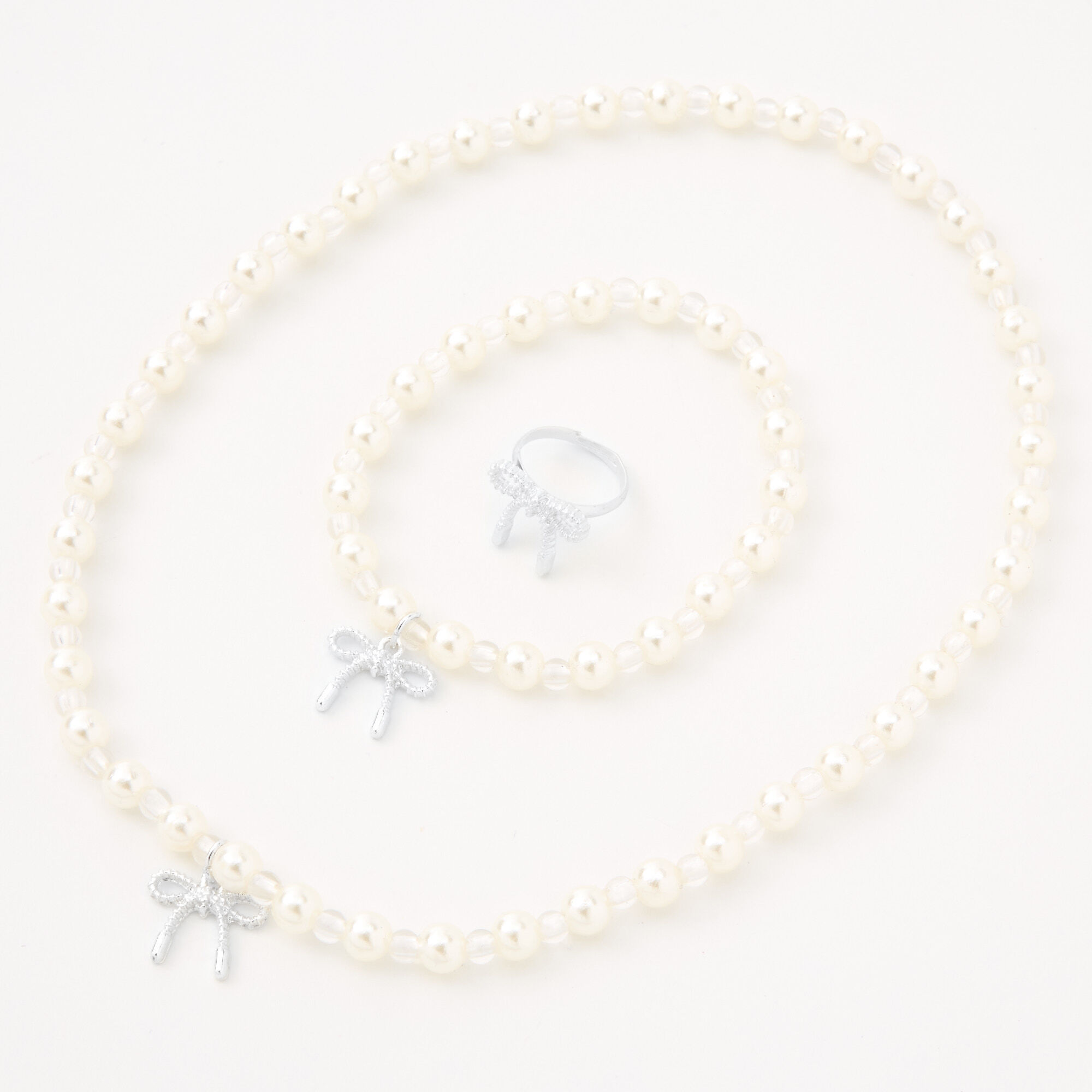 Claire's outlet pearl necklace