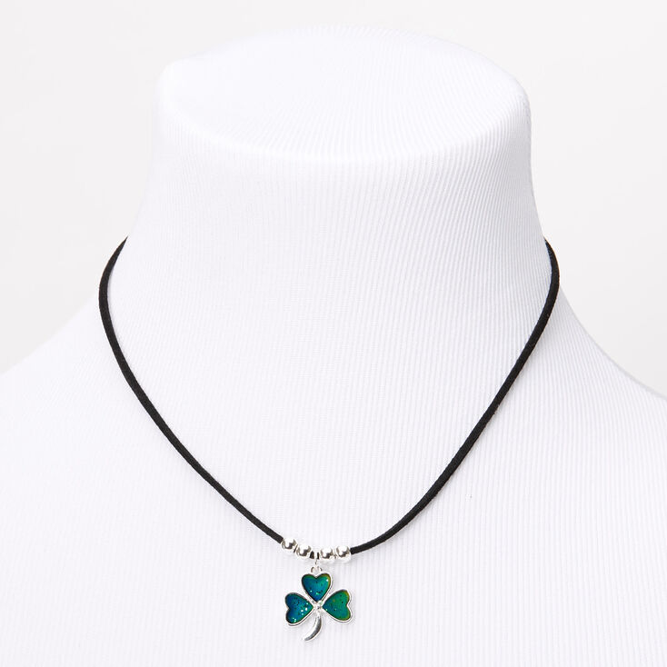Collier cordon d&rsquo;humeur &agrave; pendentif tr&egrave;fle,