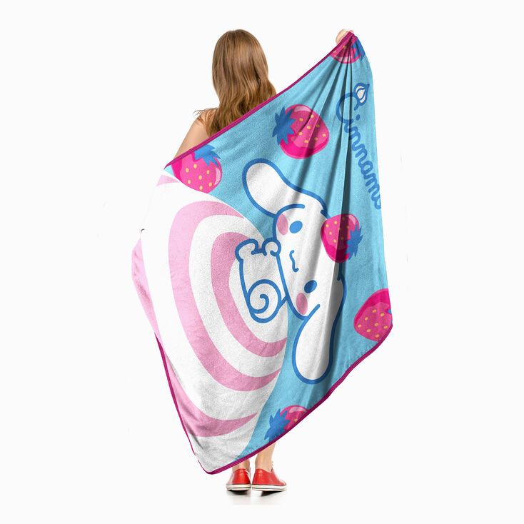 Cinnamoroll&trade; Strawberry Bun Micro Raschel Throw Blanket &#40;ds&#41;,