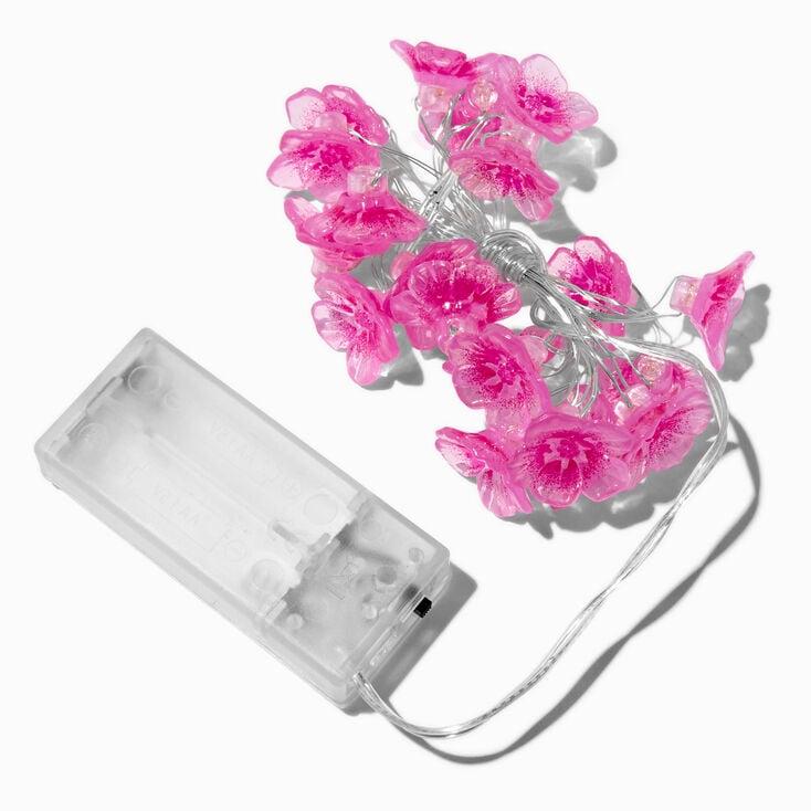 Guirlande lumineuse avec fleurs roses,