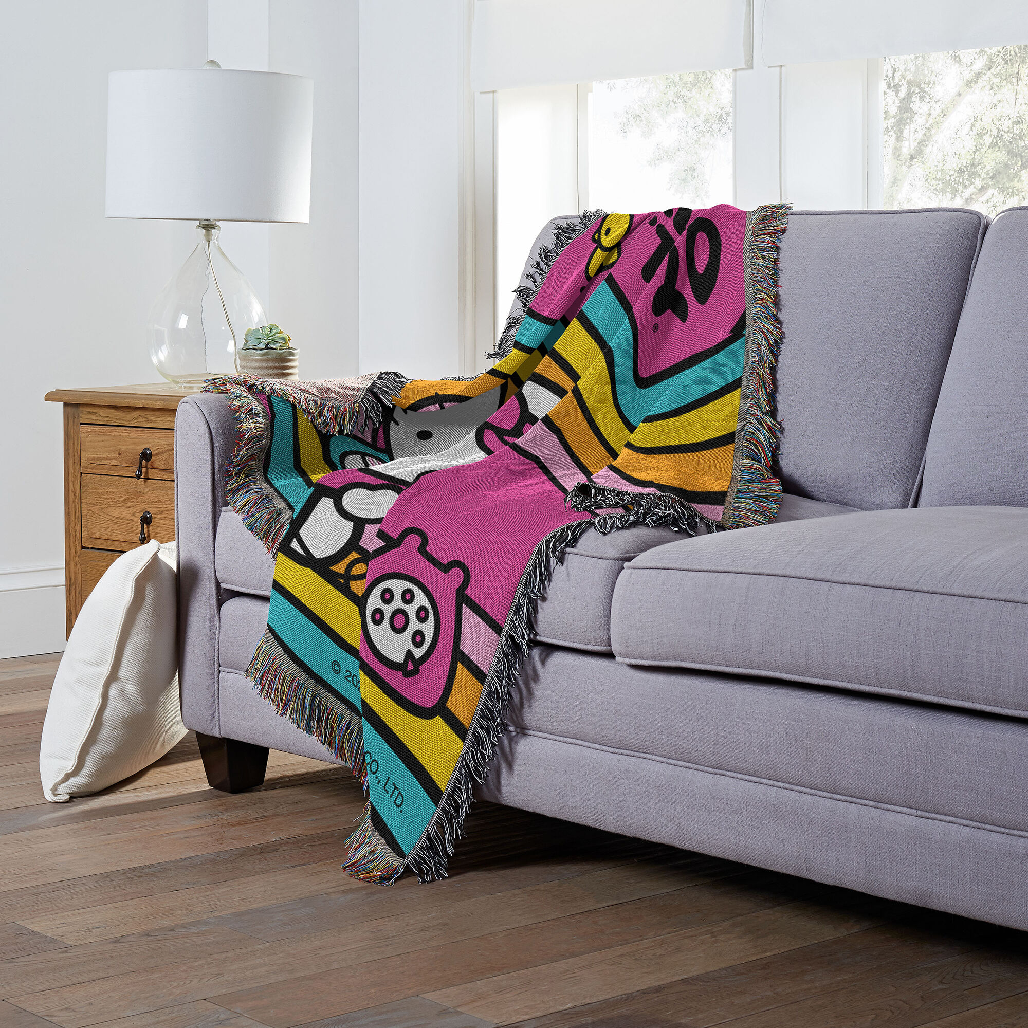 Hello Kitty® Let's Chat Woven Tapestry Throw Blanket (ds)