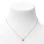 Collier &agrave; pendentif initiale mini perles d&#39;imitation couleur dor&eacute;e - M,
