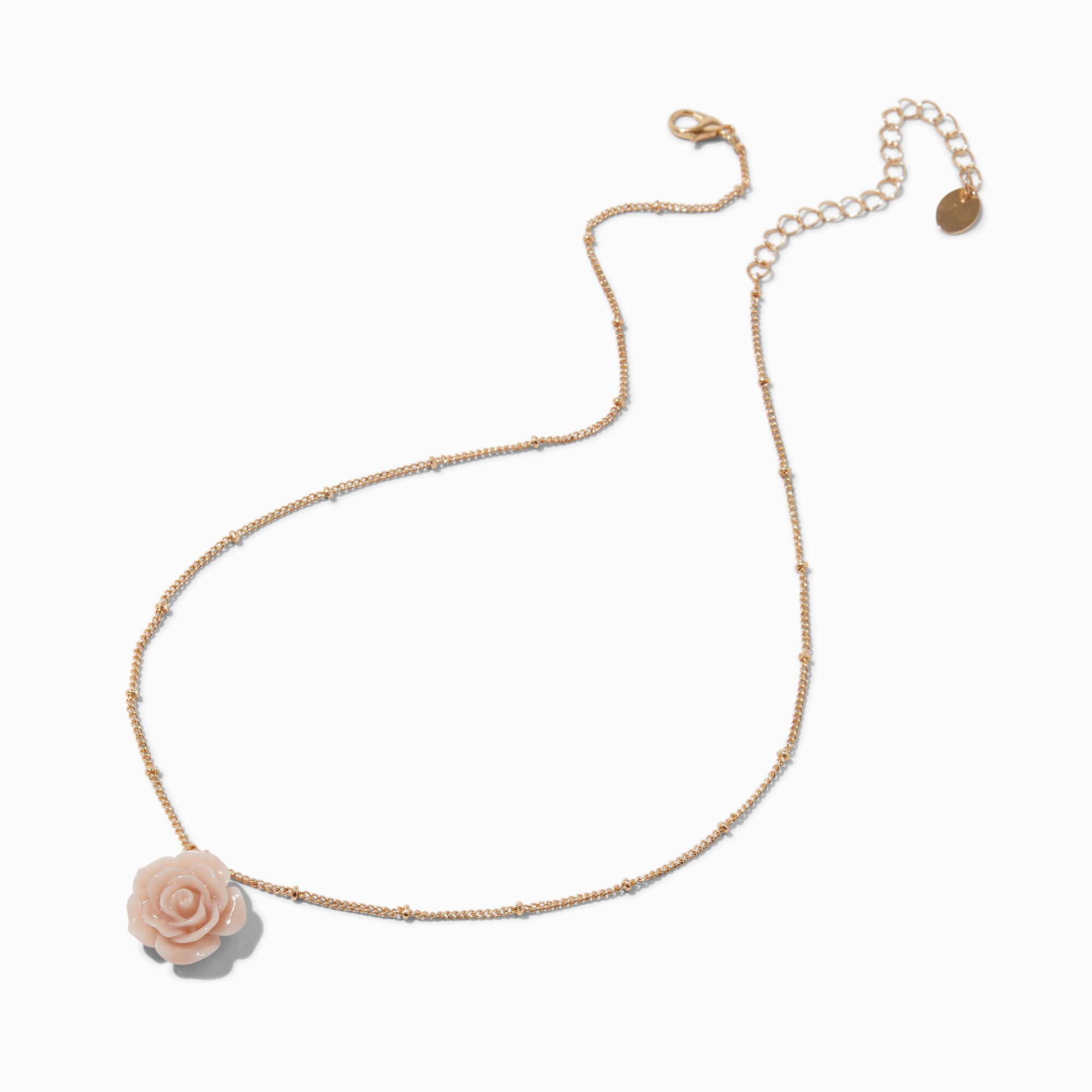 Collier à pendentif avec rose sculptée rose,
