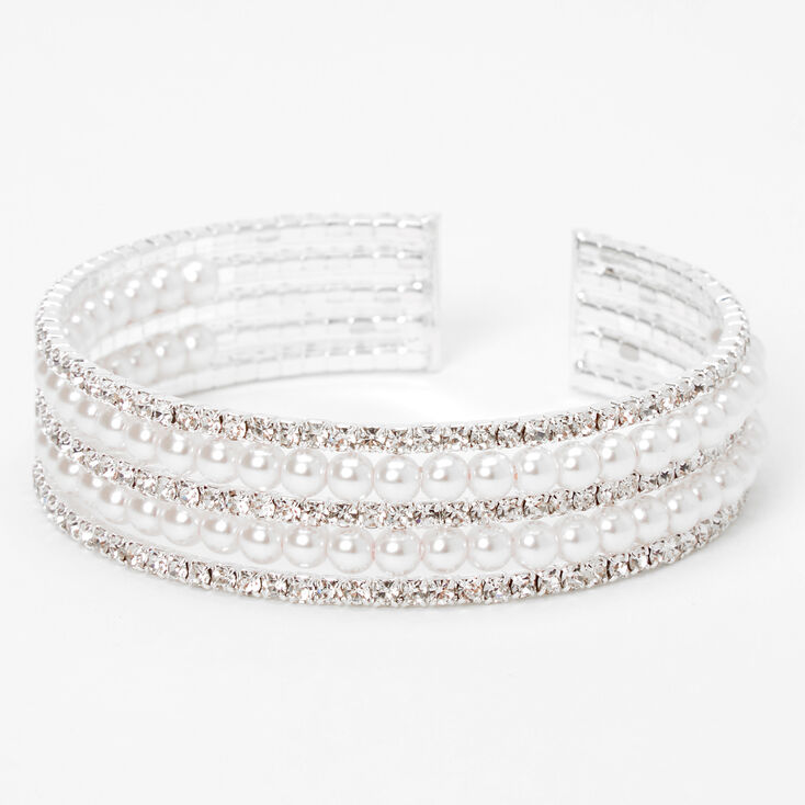 Bracelet manchette &agrave; cinq rangs de perles d&rsquo;imitation et strass couleur argent&eacute;e,