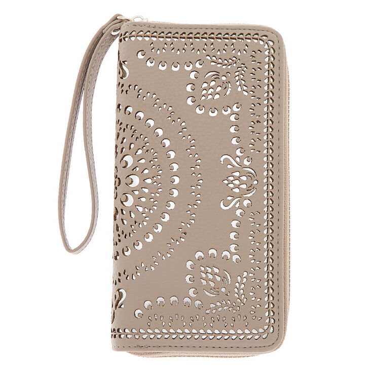 Claire's Pochette poignet à découpe perforée en filigrane - Gris