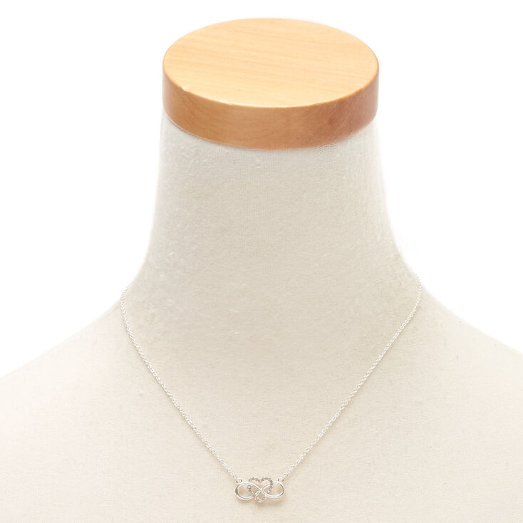 Collier &agrave; pendentif c&oelig;ur symbole de l&rsquo;infini couleur argent&eacute;,