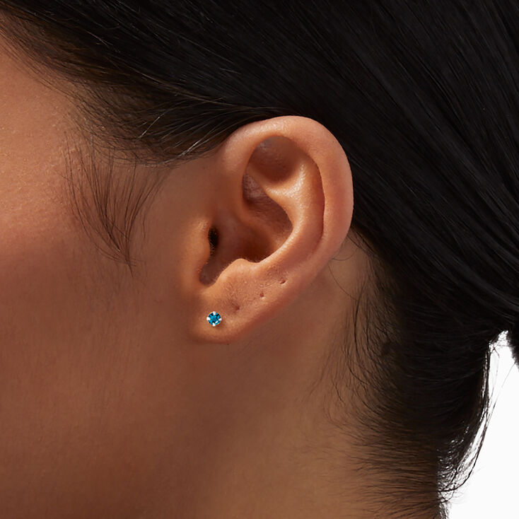 Clous d&#39;oreilles c&oelig;urs floraux couleur argent&eacute;e - Lot de 9,