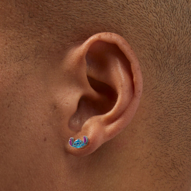 Kit de piercing pour les oreilles avec clous d&rsquo;oreilles en acier inoxydable en exclusivit&eacute; chez Claire&rsquo;s Stitch Disney avec solution de soin pour les oreilles,