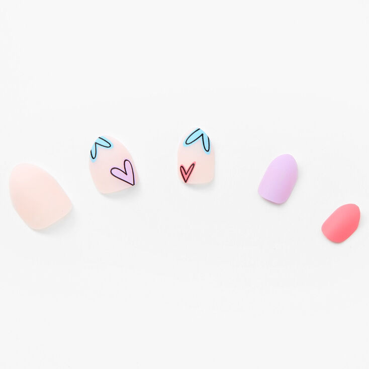 Faux ongles autocollants amande c&oelig;urs pastel - Lot de 24,
