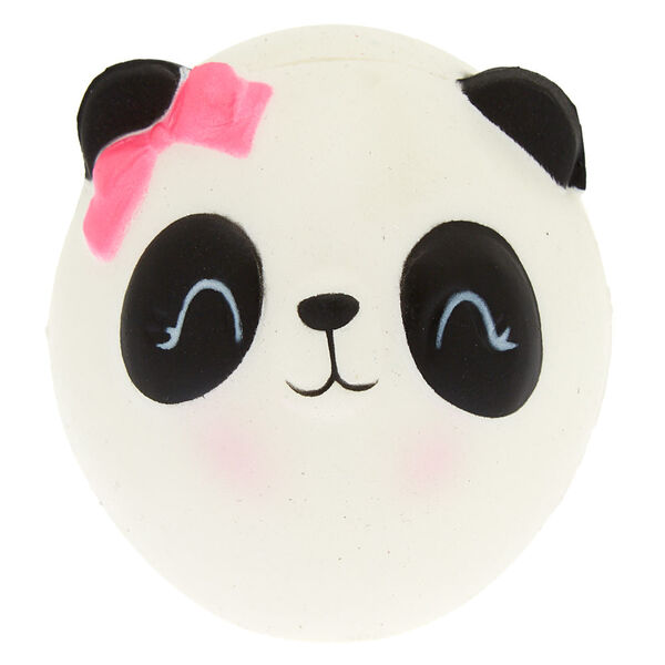 Make a new friend with Cuddle Club's Paige the Panda squish ball! 