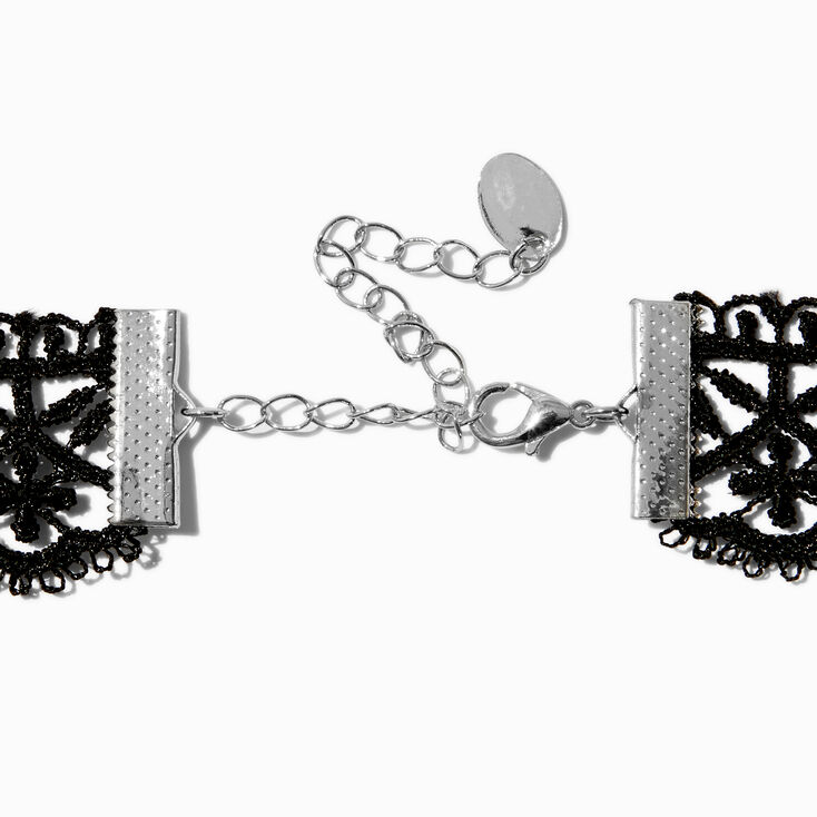 Ras-de-cou rose dentelle noire,