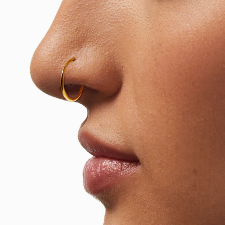 Anneaux et clous de nez carr&eacute;s 0,8&nbsp;mm avec strass carr&eacute;s et marguerite en acier inoxydable couleur dor&eacute;e - Lot de 6,