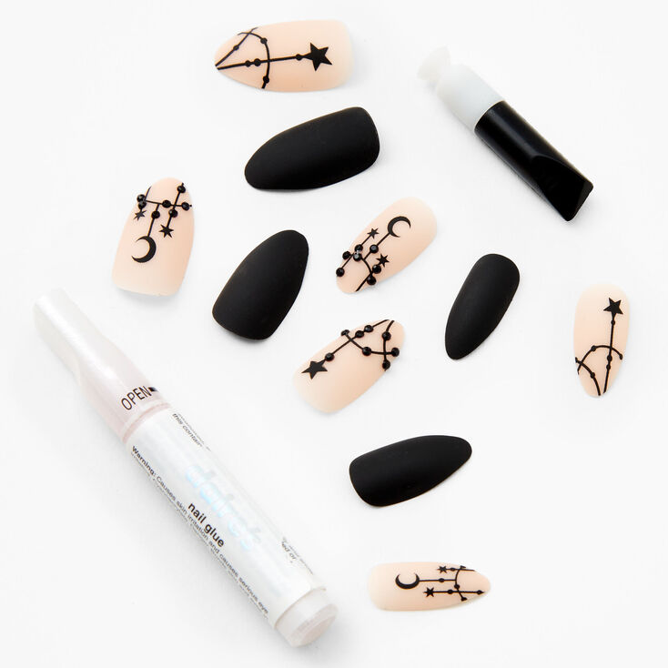 Faux ongles stiletto 3D lune et &eacute;toiles mystiques - Lot de 24,