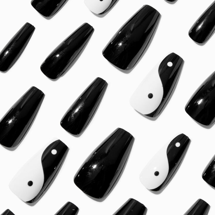 Black & White Yin Yang Squareletto Faux Nail Set - 24 Pack