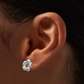 Clous d&#39;oreilles fleurs bomb&eacute;s couleur argent&eacute;e,