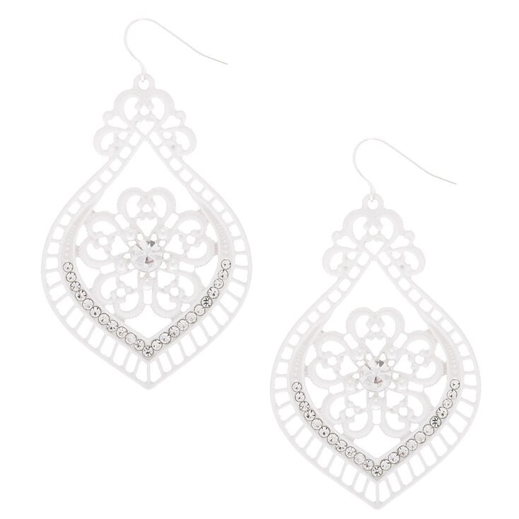 Claire's Longues pendantes blanches en crochet 5 cm
