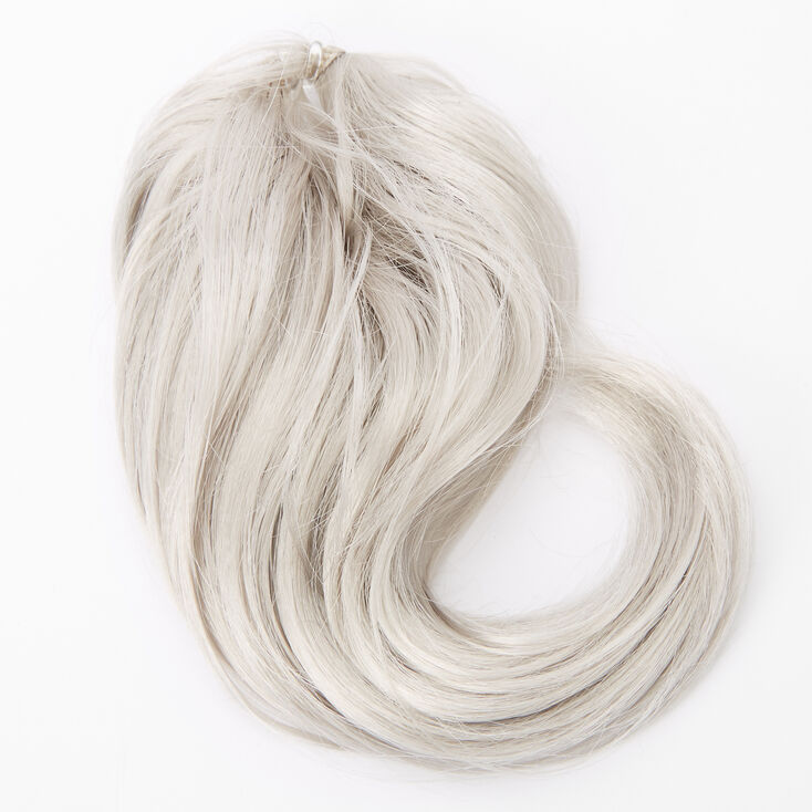 Claire's Élastique torsadé avec cheveux synthétiques longs et ondulés - Gris