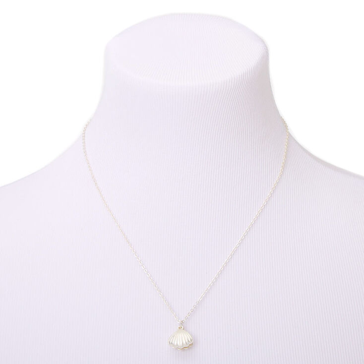 Silver Pearl Clamshell Pendant Necklace,