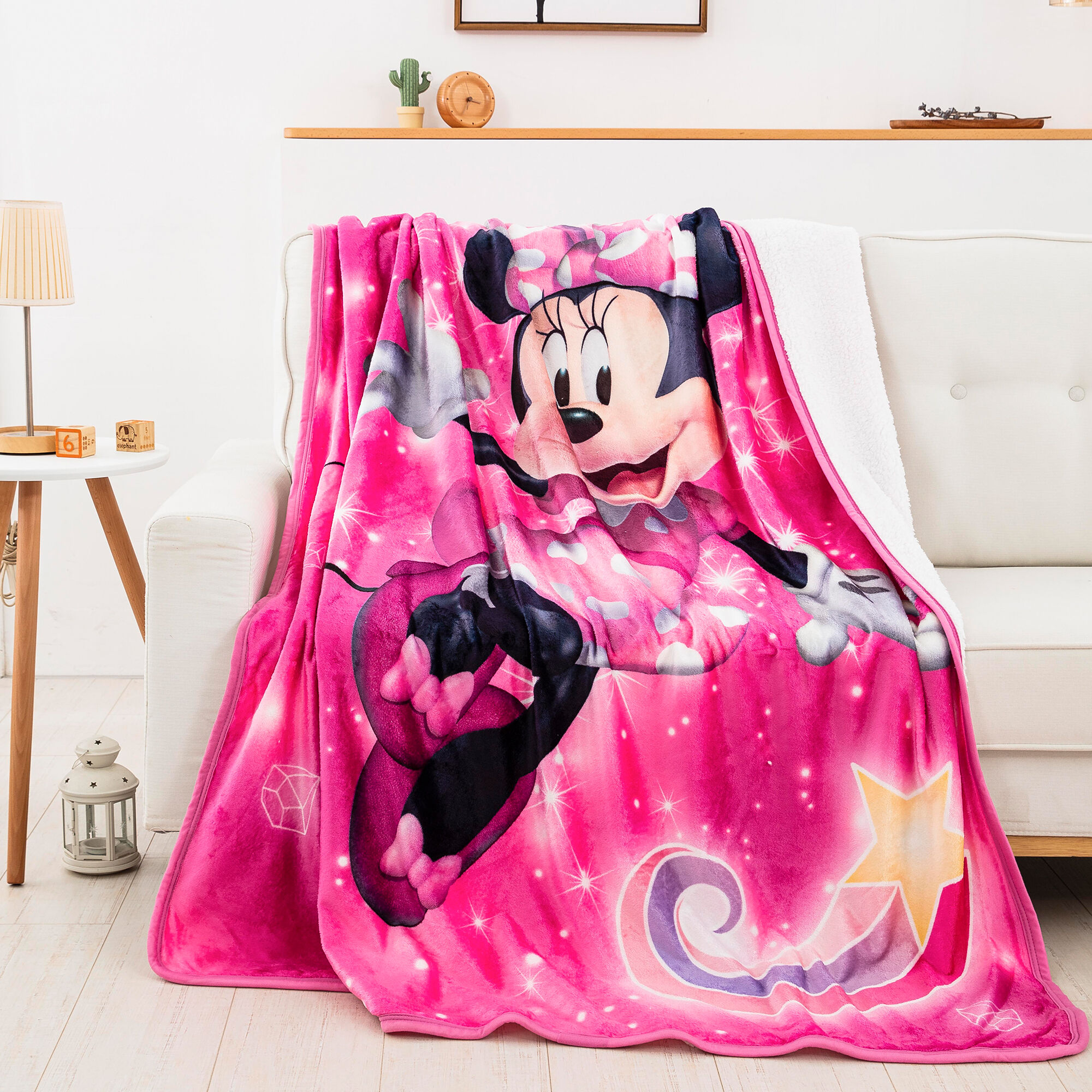 Disney Minnie Mouse Oversized Silk Touch Sherpa Throw Blanket Claire s US