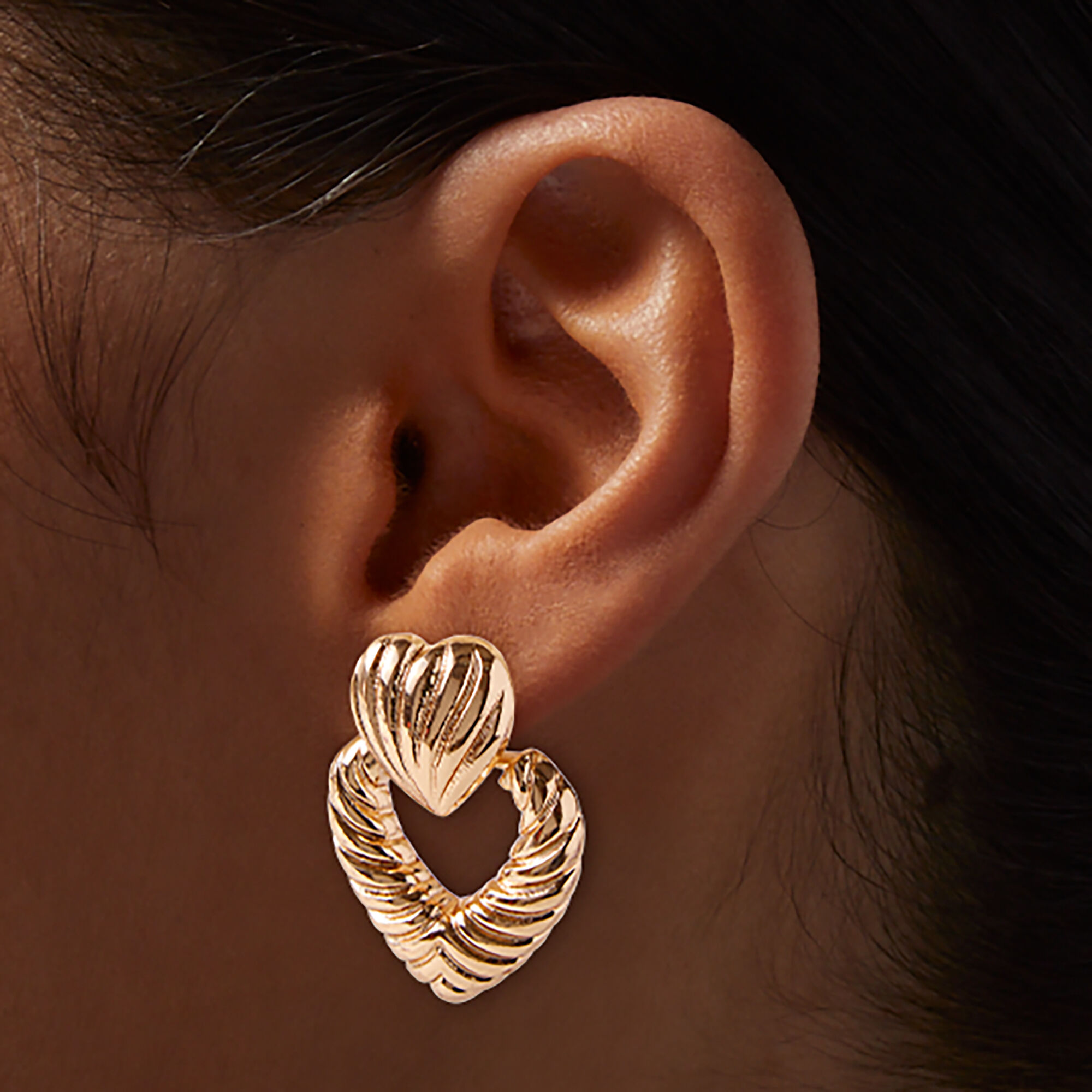 Gold tone Ridged Heart Doorknocker 1.5 Drop Earrings