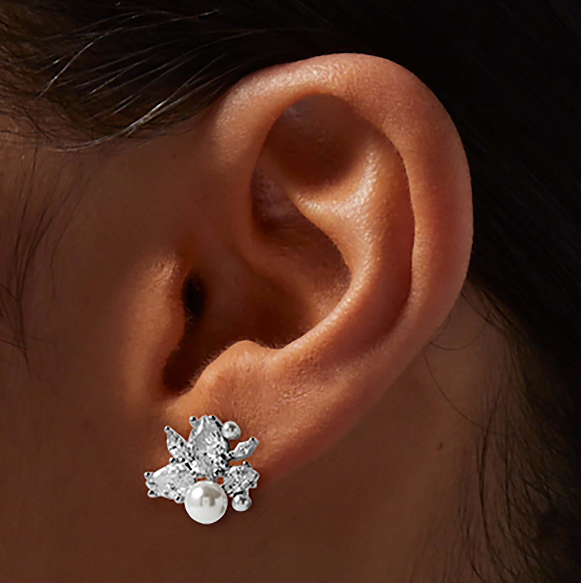 アクセサリー CALEE STUDS ROLL SILVER PIERCE <LARGE> STUDS ROLL SILVER PIERCE ＜LARGE＞ – CALEE ONLINE STORE